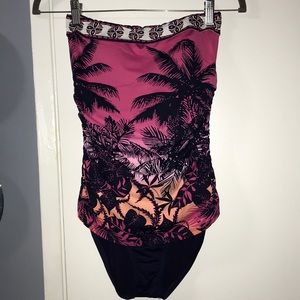 Strapless one piece Tommy Bahama Swim Suit